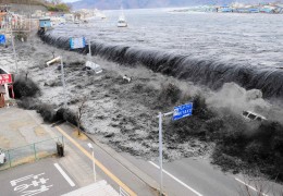 梦见海啸巨大的海浪，梦见海啸